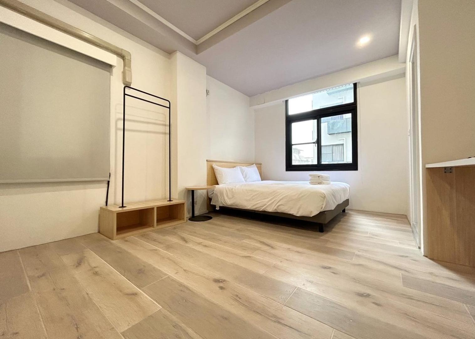 Yan Bin Hotel Тайнан Екстериор снимка